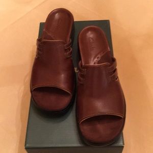 Clarks brown sandals